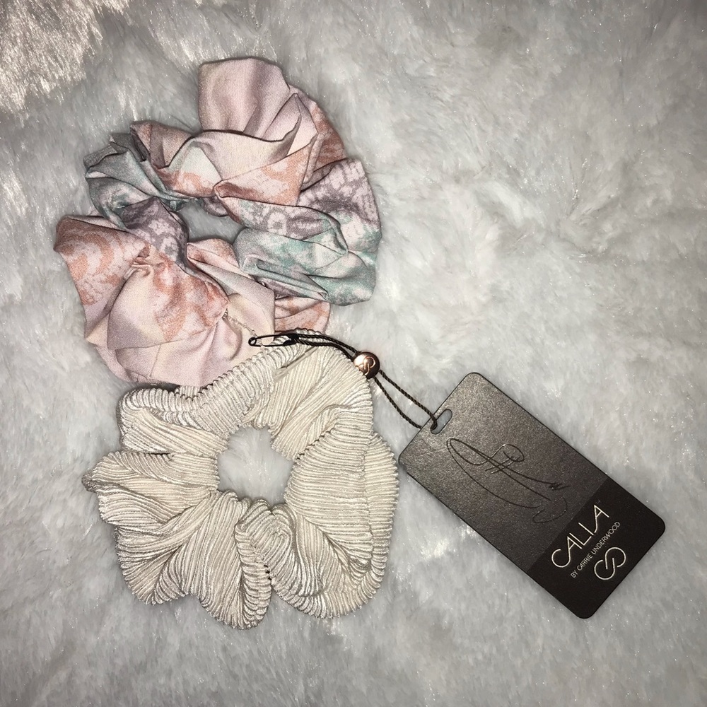NWT Carrie Underwood Scrunchies
